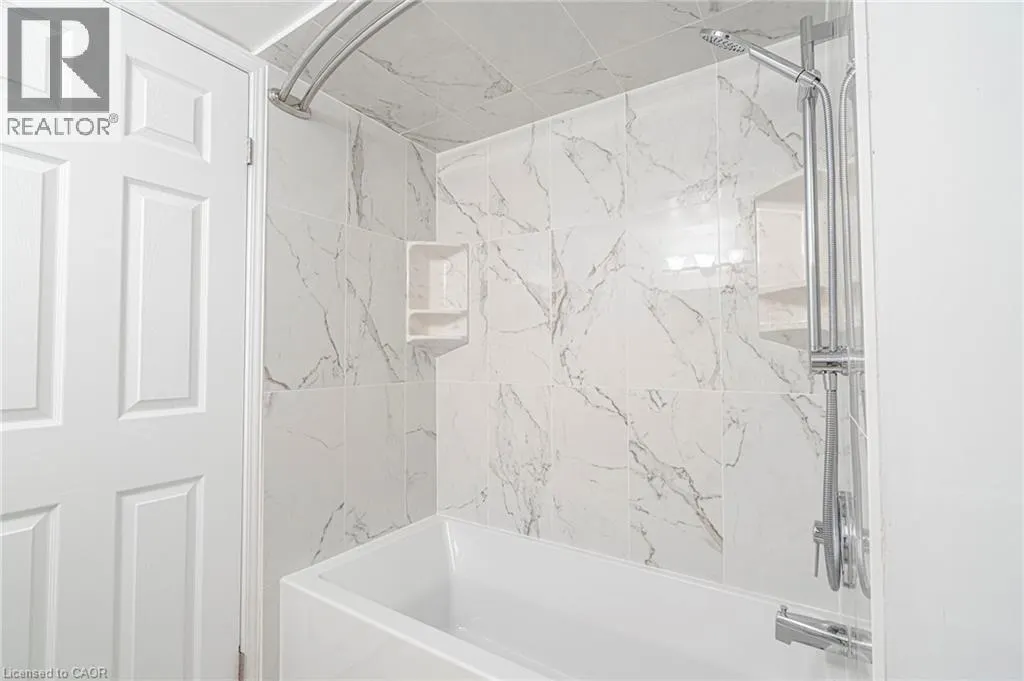 200 LIMERIDGE Road W Unit# 105, #105