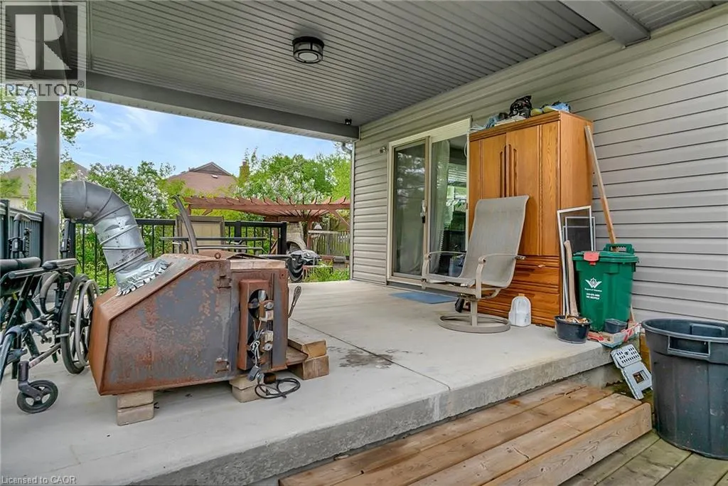 1392 DOON VILLAGE Road