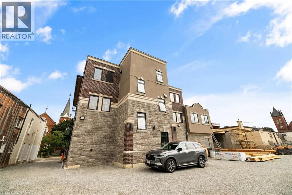 163 MAIN Street E Unit# 301, #301