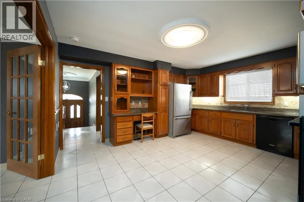123 ELEANOR Avenue