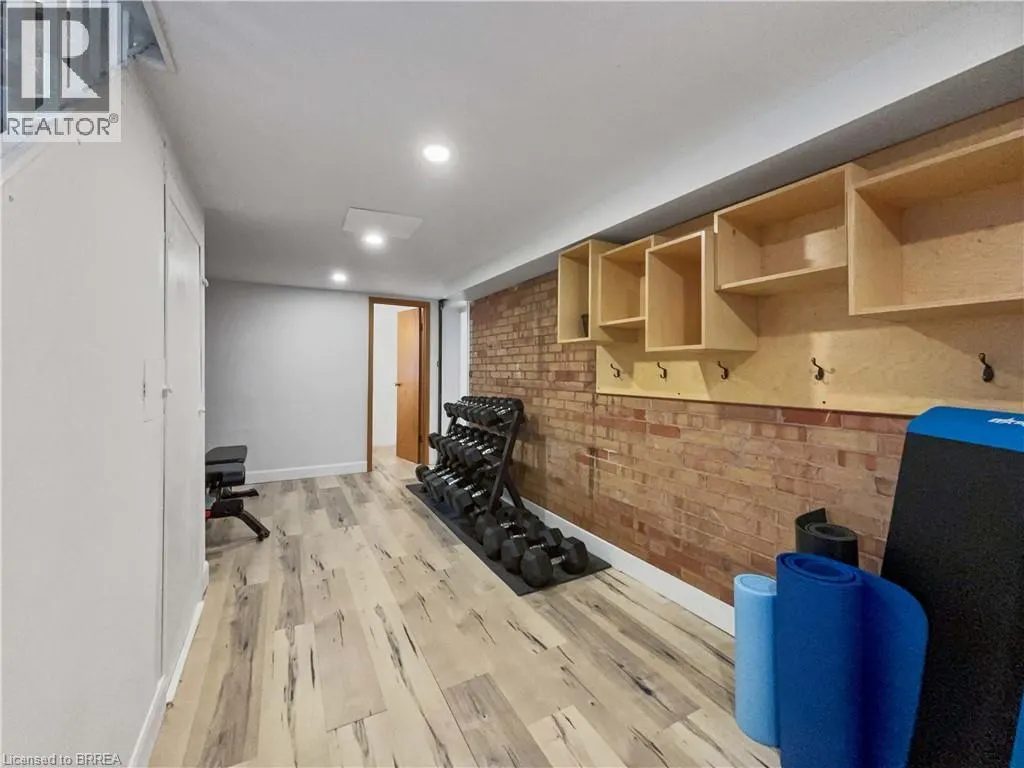 65 FORBES Avenue