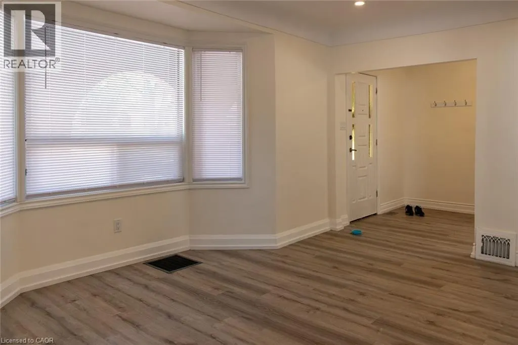 359 QUEENSDALE Avenue E Unit# Upper, #Upper