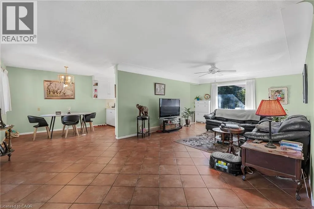 141 RIVERBANK Drive