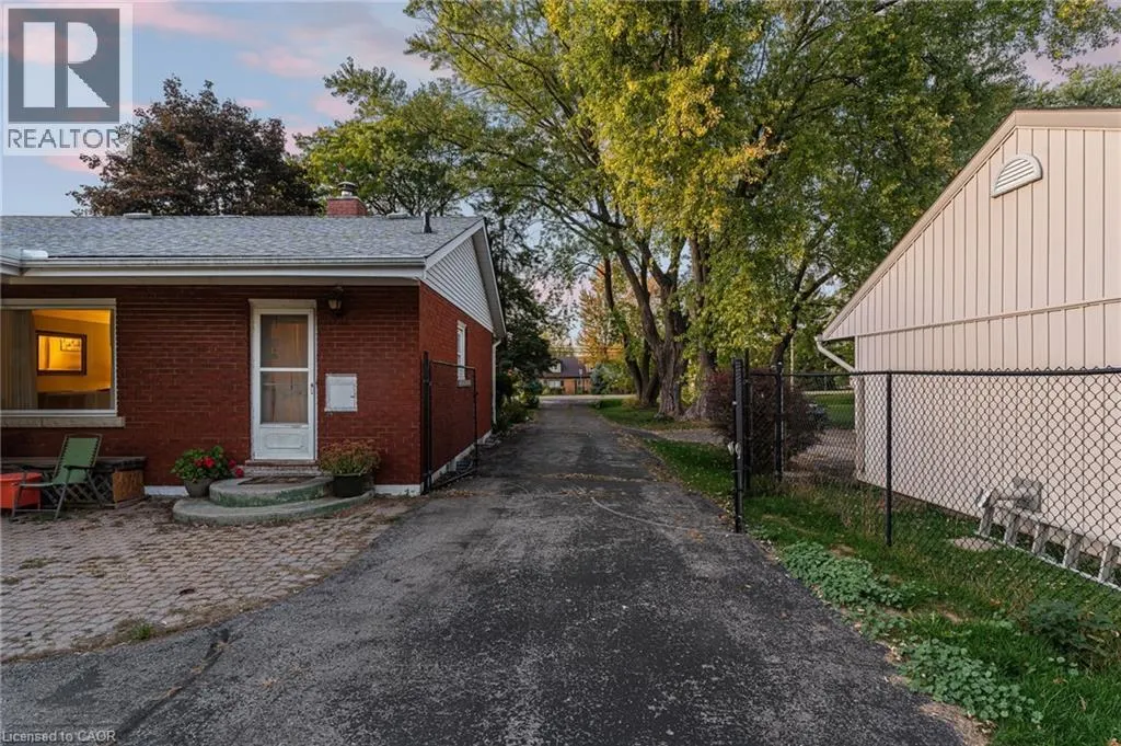 141 RIVERBANK Drive