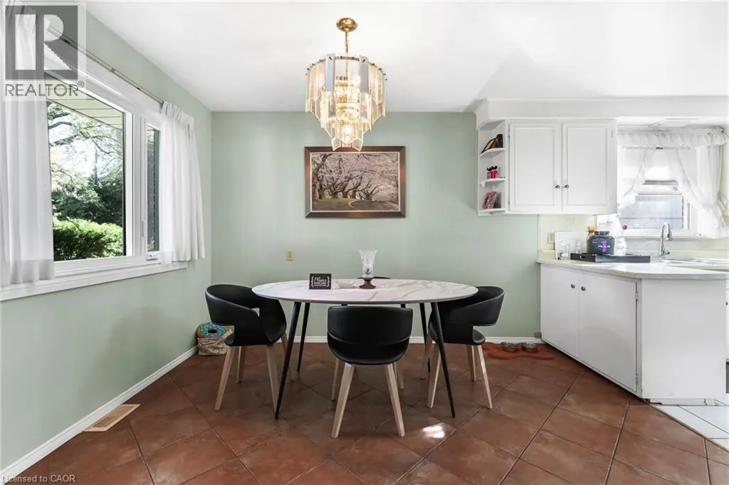 141 RIVERBANK Drive