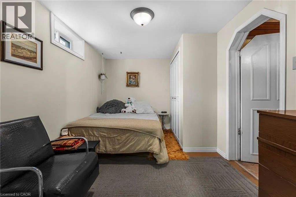 141 RIVERBANK Drive