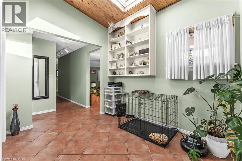 141 RIVERBANK Drive