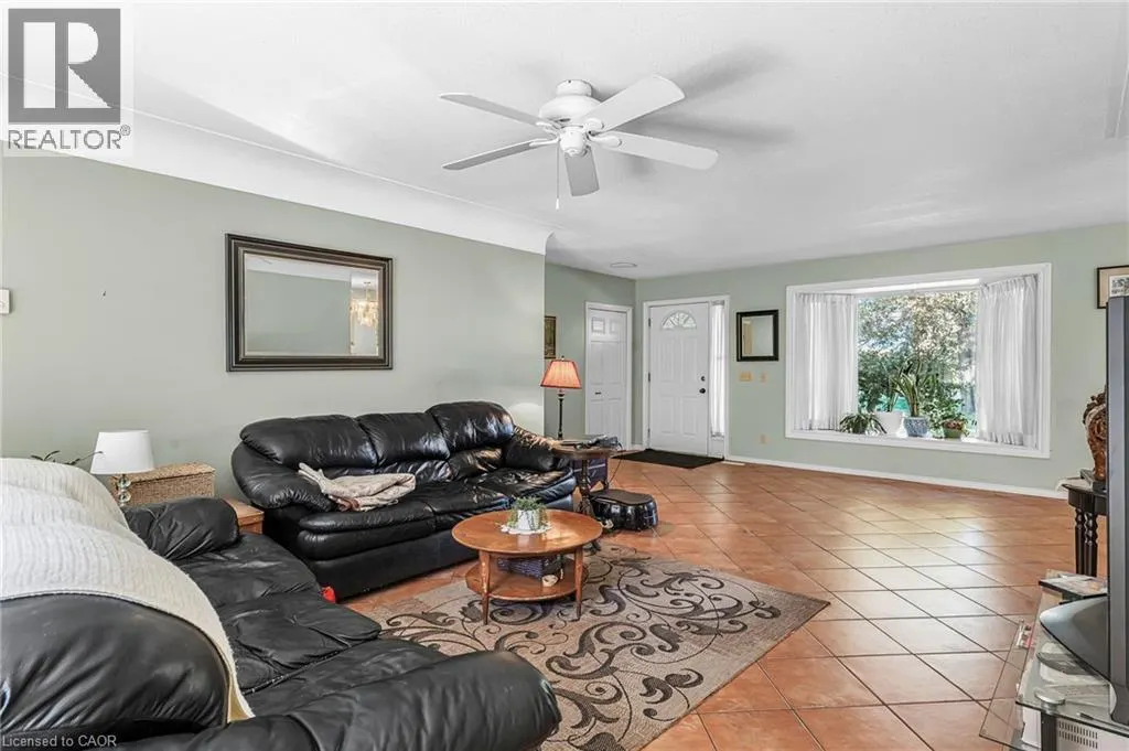 141 RIVERBANK Drive
