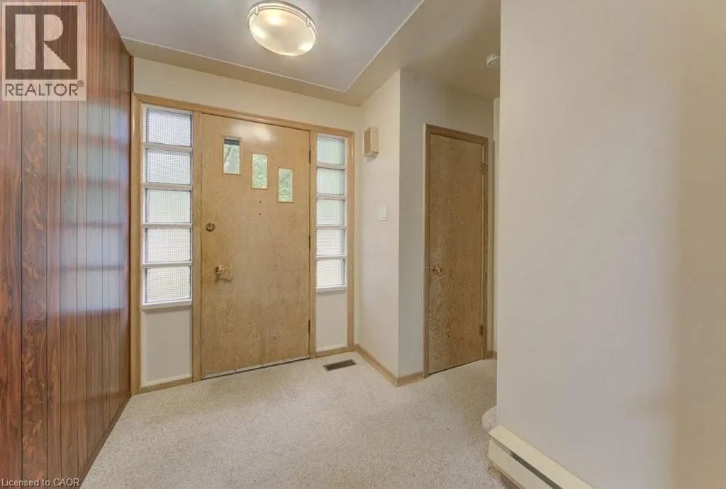 155 ELGIN Crescent