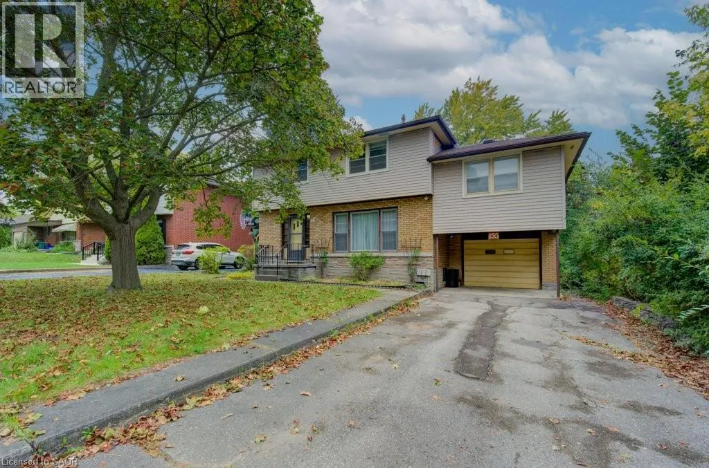 155 ELGIN Crescent