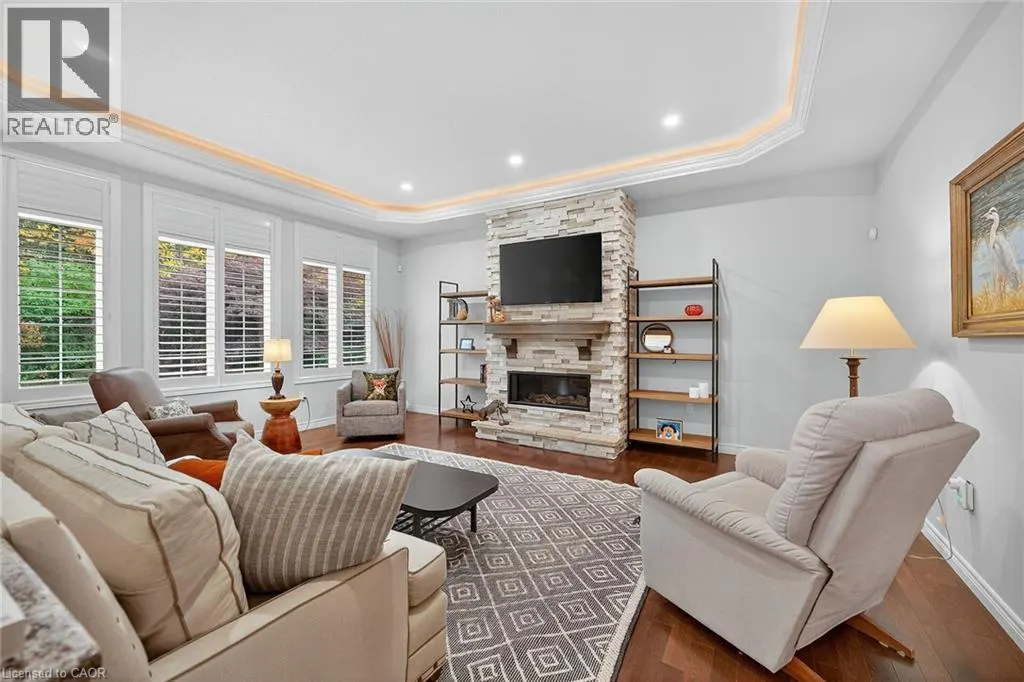248 CLOVERLEAF Drive