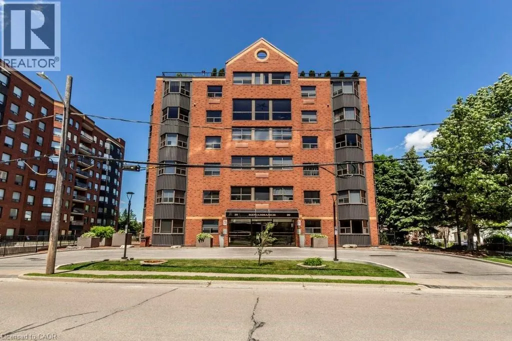 20 ELLEN Street E Unit# 203, #203