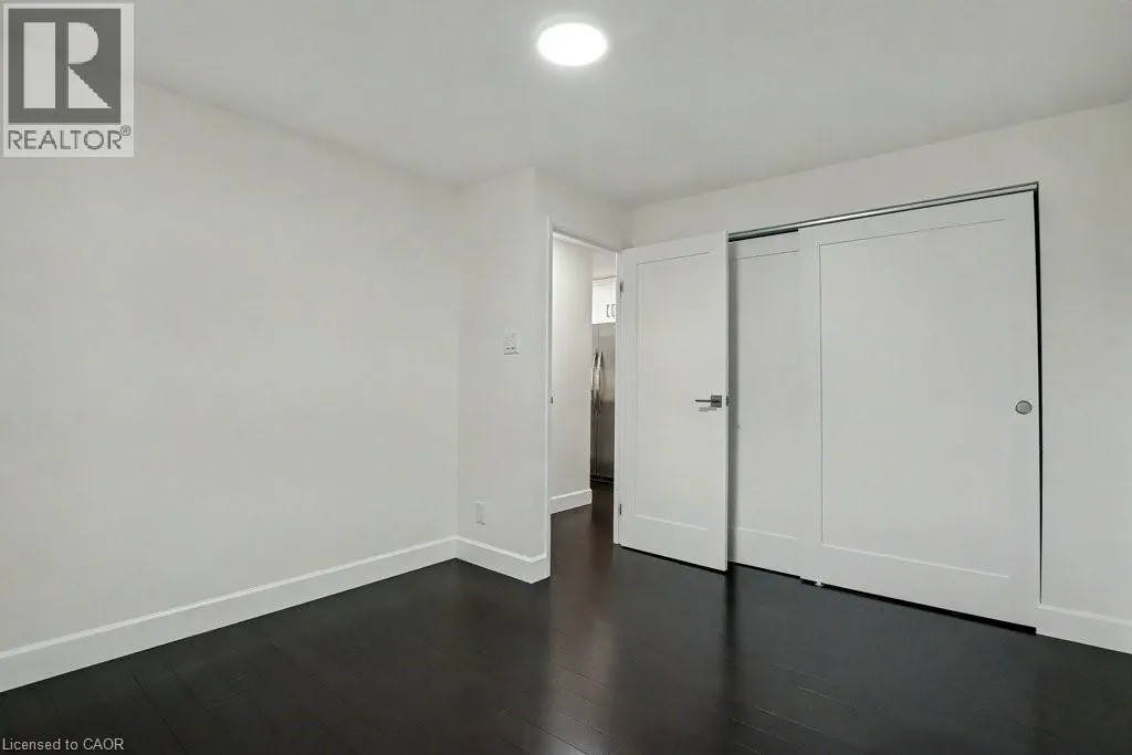 20 ELLEN Street E Unit# 203, #203