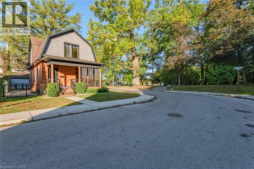 74 LYNNWOOD Avenue