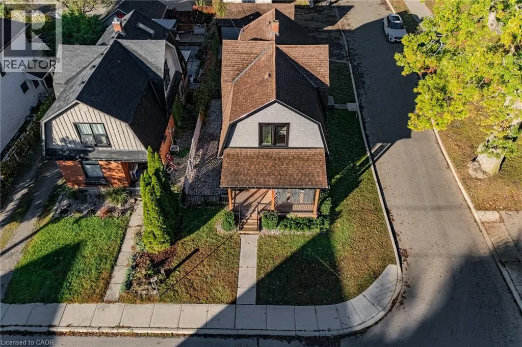74 LYNNWOOD Avenue