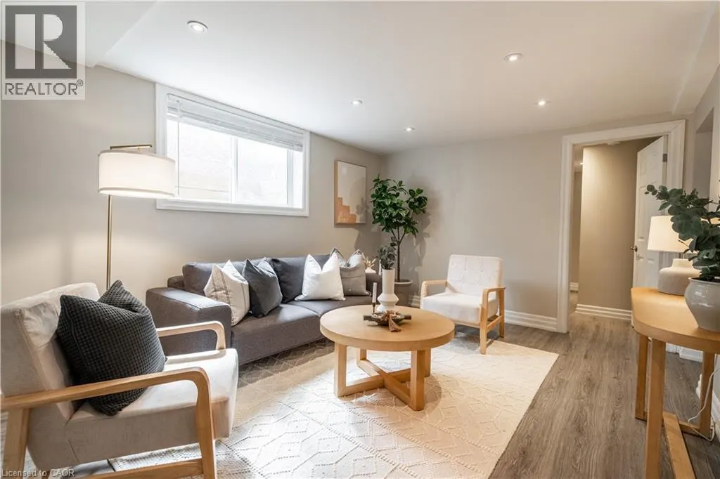 34 BRIARWOOD Crescent Unit# Lower, #Lower