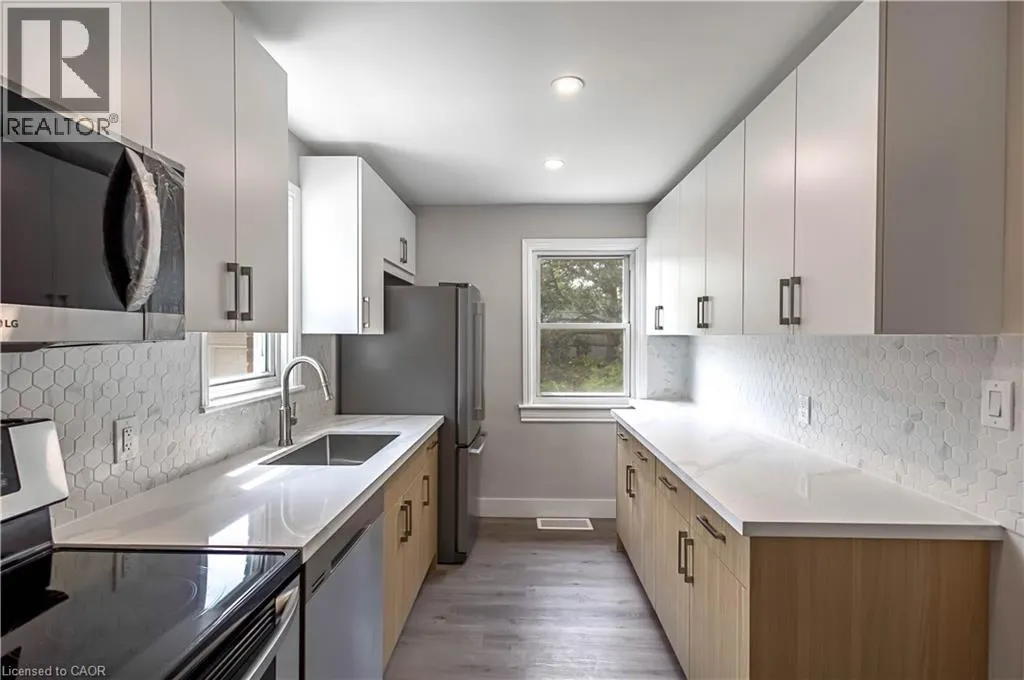 44 WEST 4TH Street Unit# Upper Level