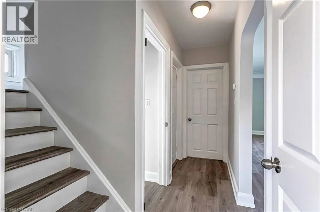 44 WEST 4TH Street Unit# Upper Level