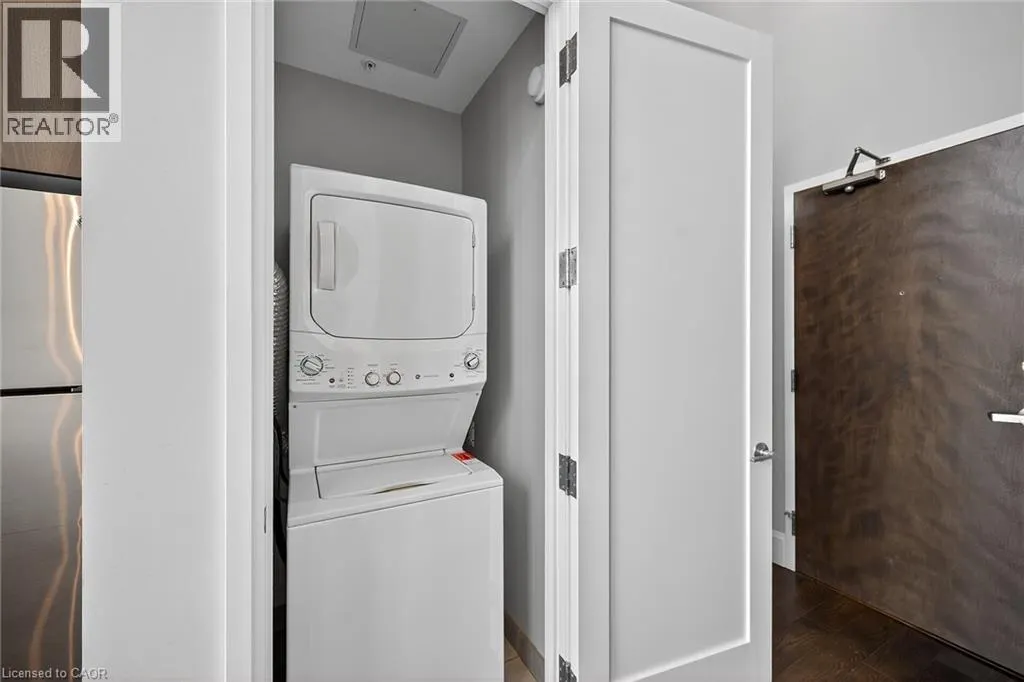 112 KING Street E Unit# LPH6, #LPH6