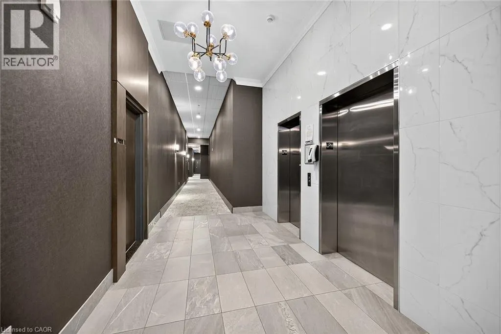 112 KING Street E Unit# LPH6, #LPH6