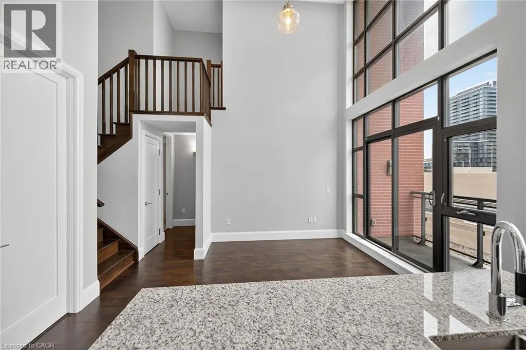 112 KING Street E Unit# LPH6, #LPH6