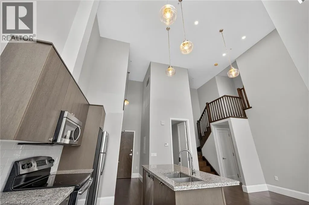 112 KING Street E Unit# LPH6, #LPH6