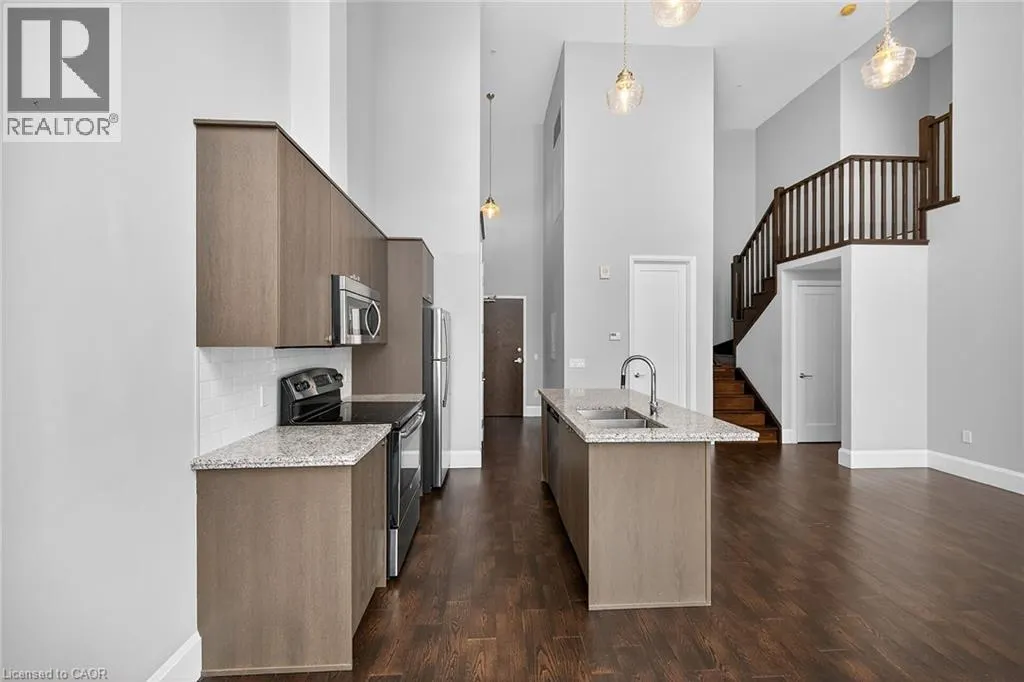 112 KING Street E Unit# LPH6, #LPH6