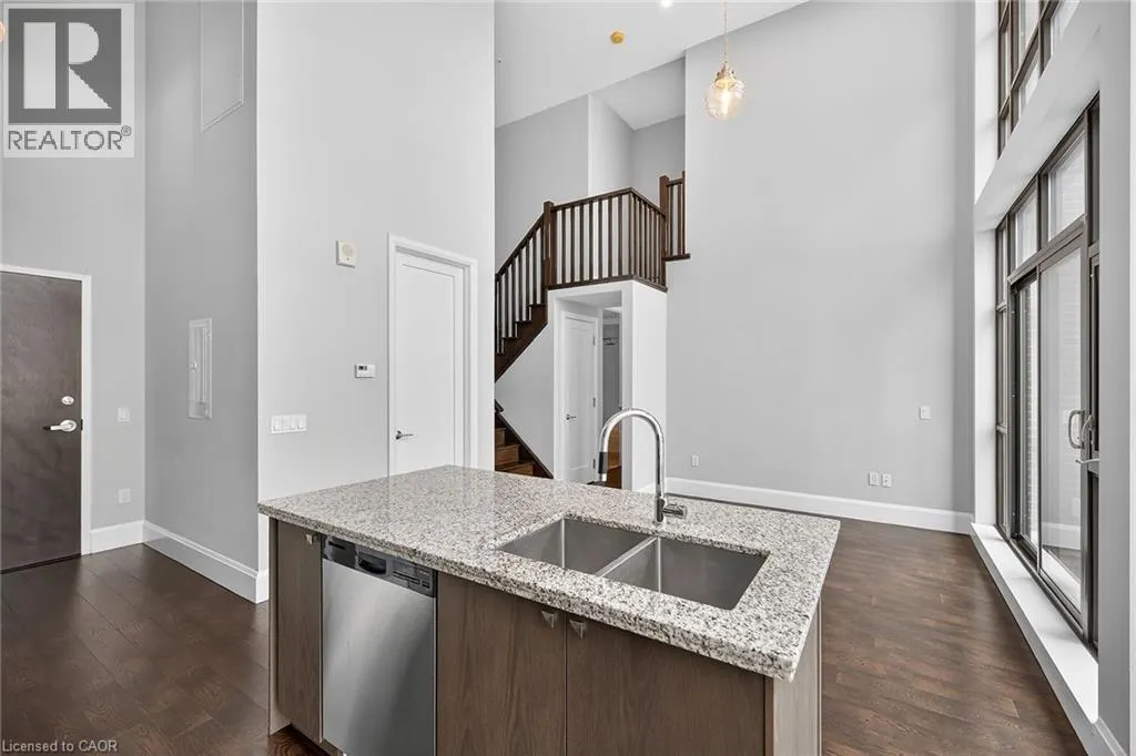 112 KING Street E Unit# LPH6, #LPH6