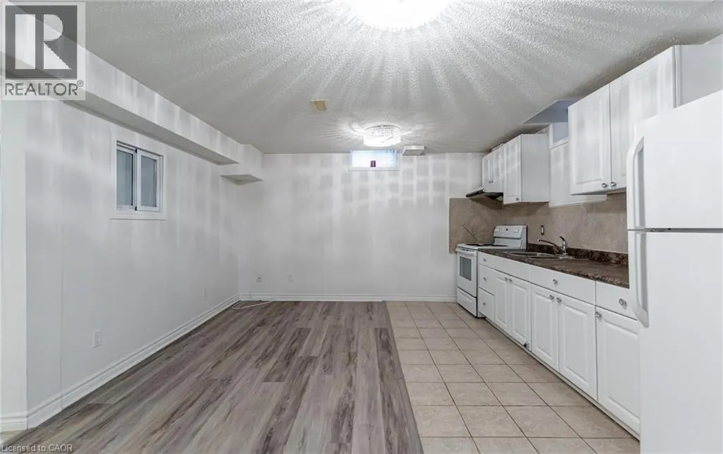 30 RICHVIEW Drive Unit# 2, #2