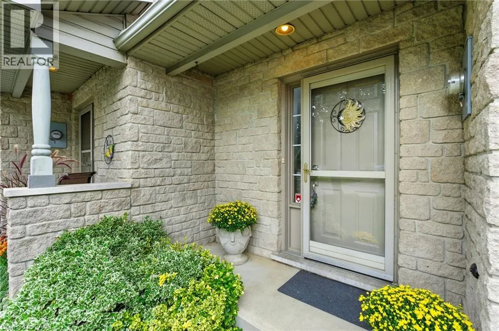 39 FOXBOROUGH Drive