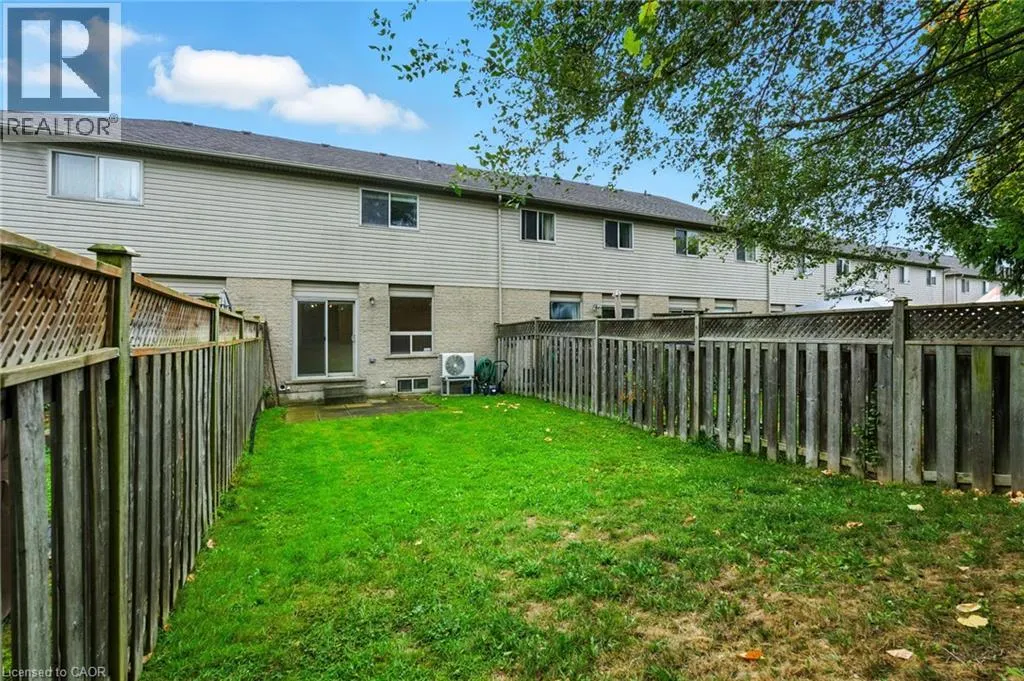 39 FOXBOROUGH Drive