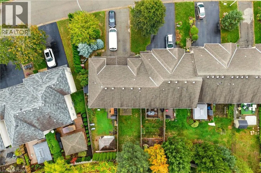 39 FOXBOROUGH Drive