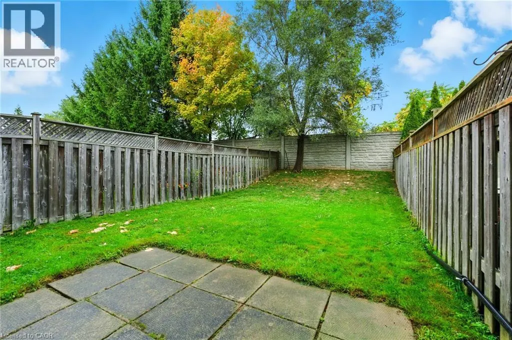 39 FOXBOROUGH Drive