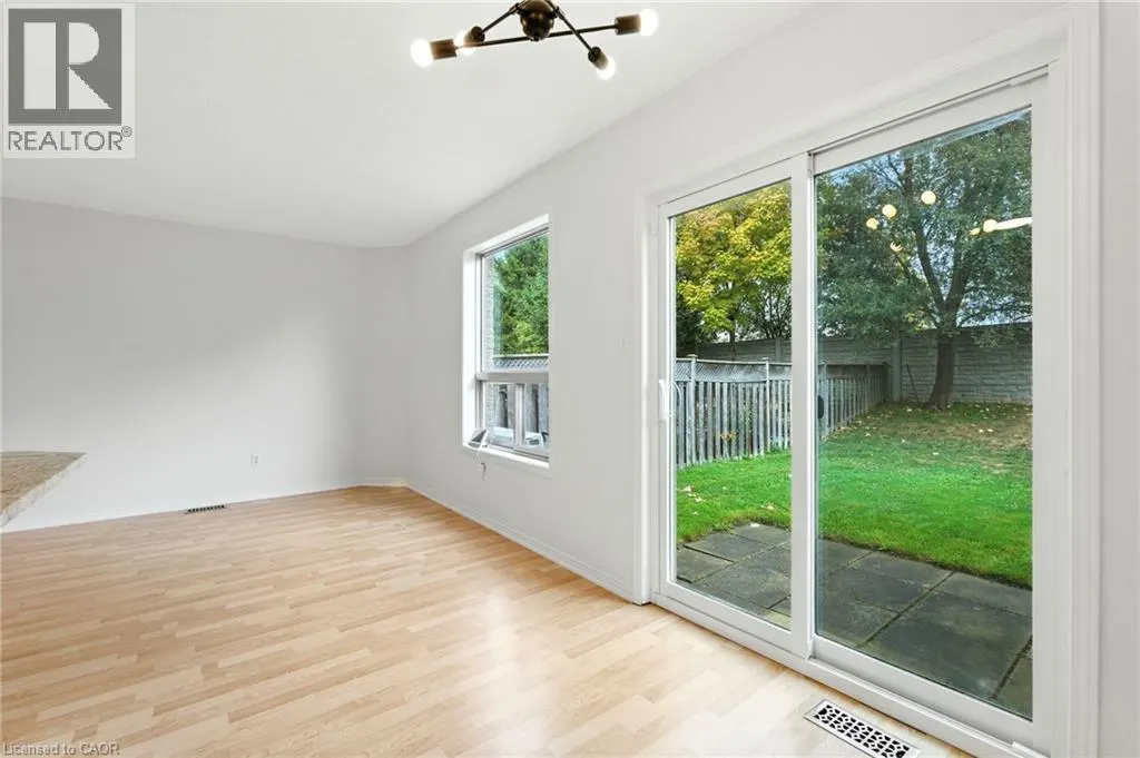 39 FOXBOROUGH Drive