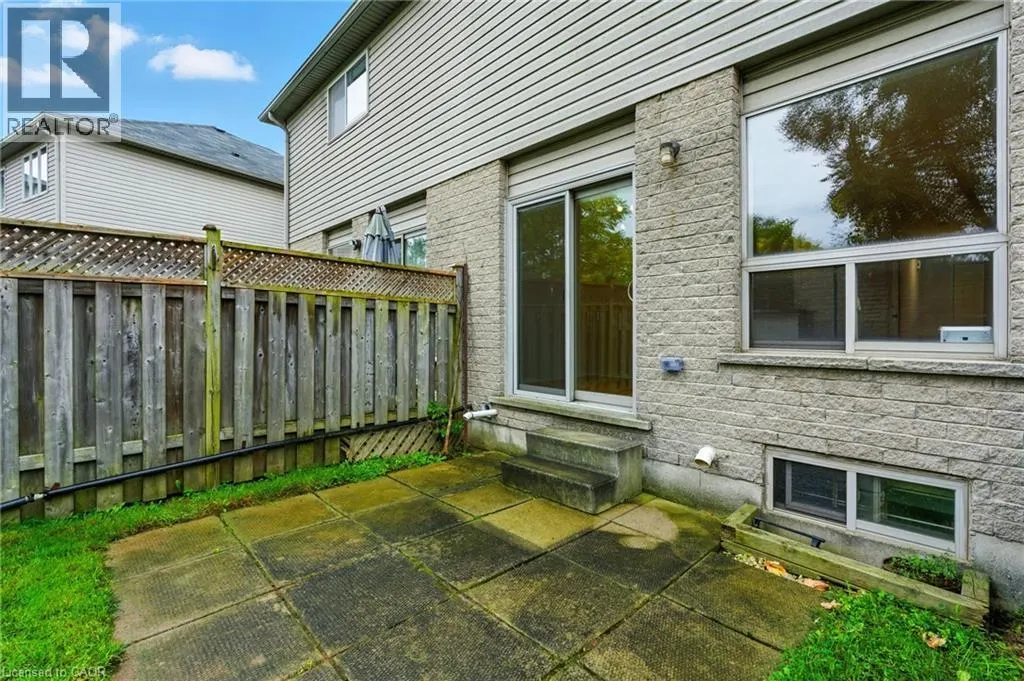39 FOXBOROUGH Drive