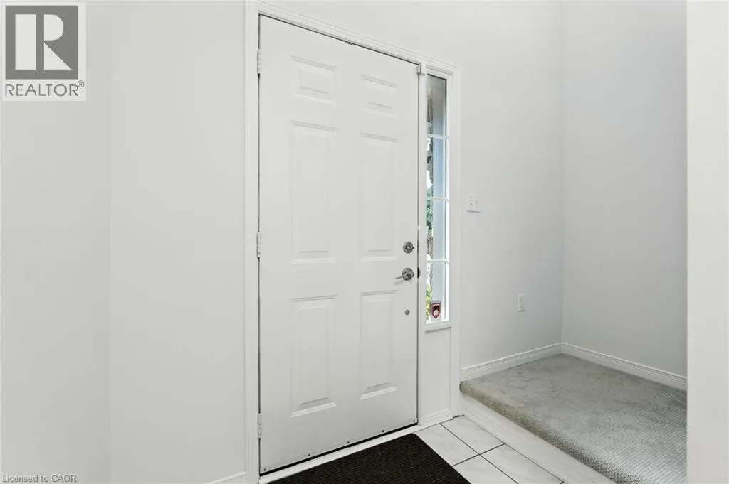 39 FOXBOROUGH Drive
