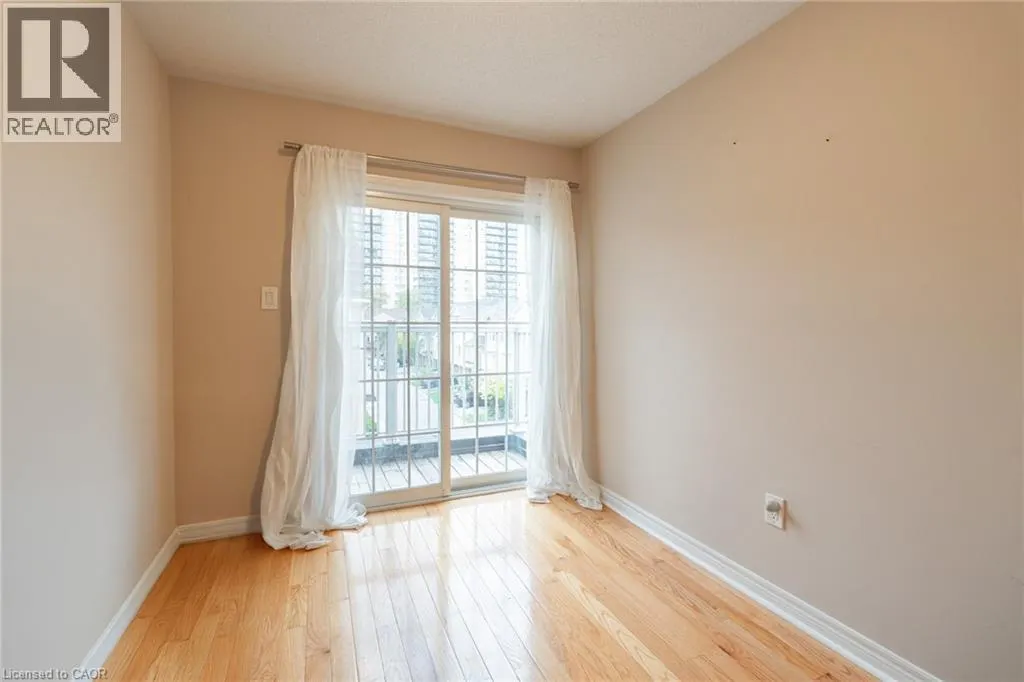 38 ARCHIBALD Mews
