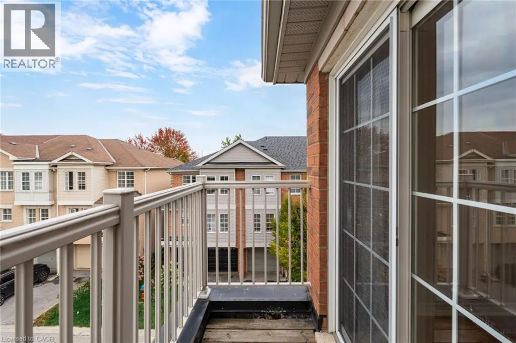 38 ARCHIBALD Mews