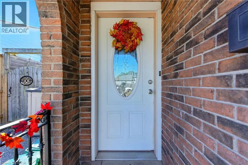 16 DODDS Court