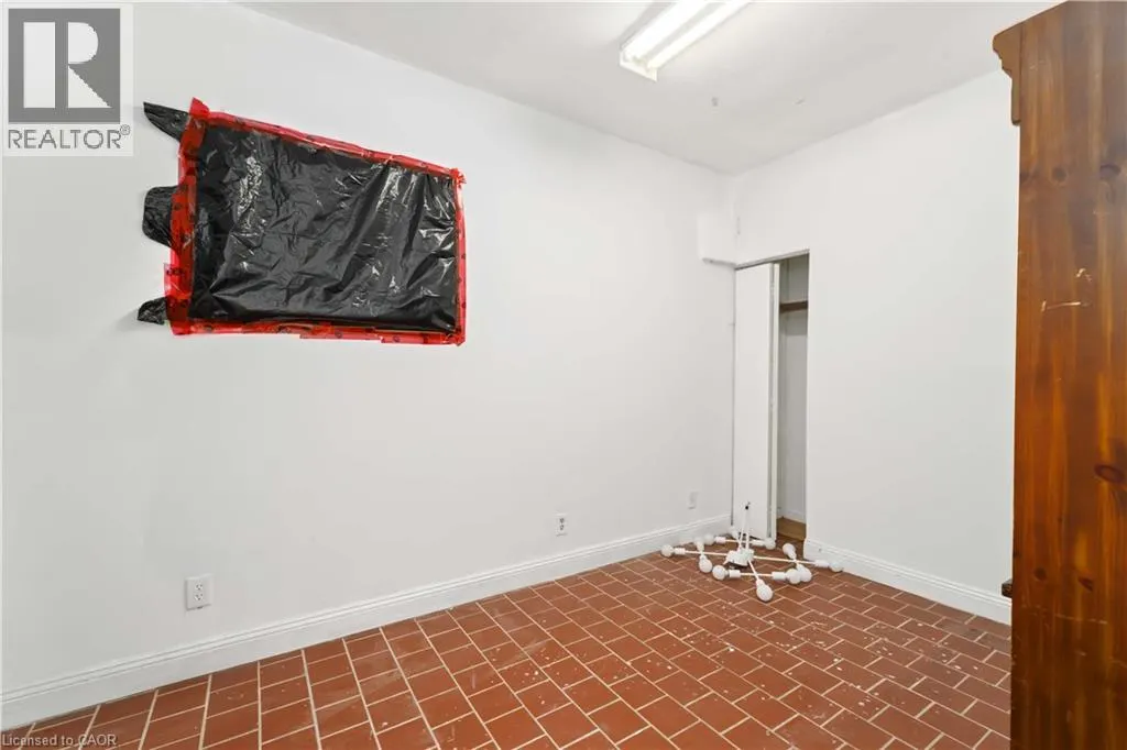 1501 MAIN Street E Unit# B, #B