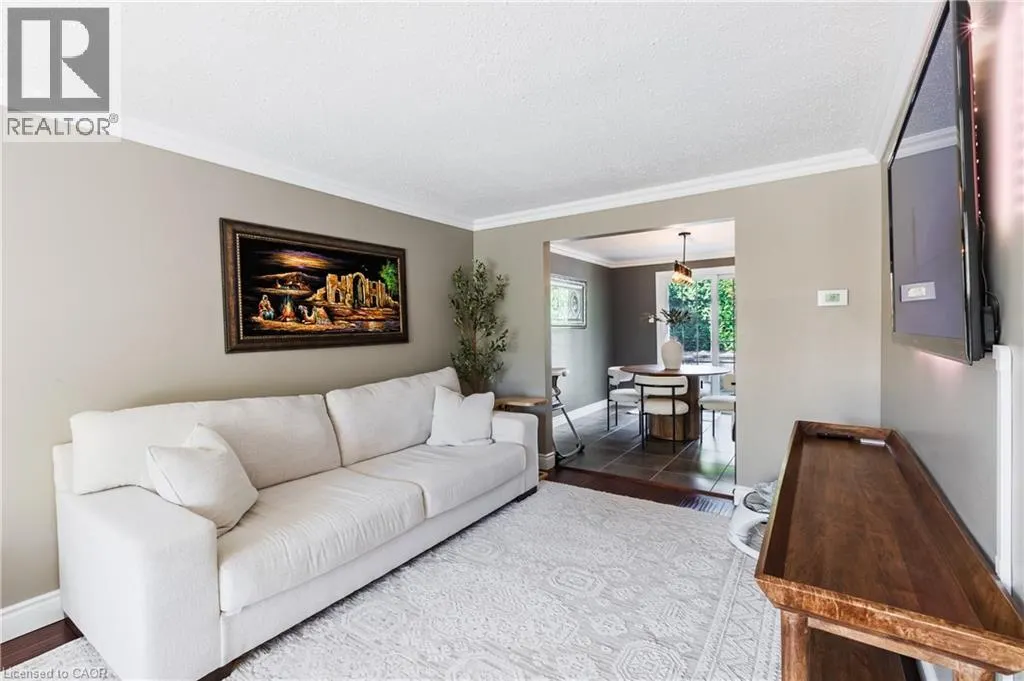 52 RUSHBROOK Drive