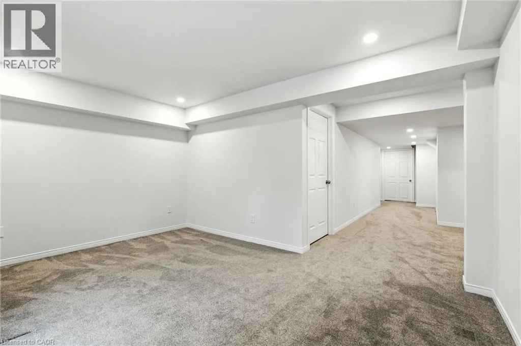 29 RIVERWALK Drive