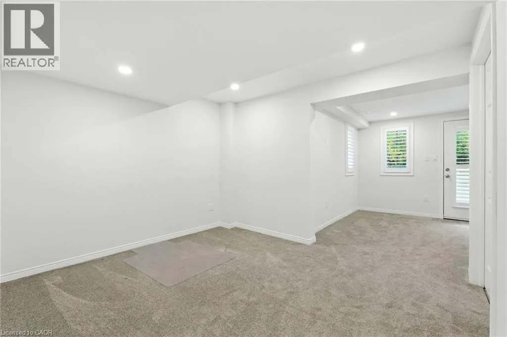 29 RIVERWALK Drive