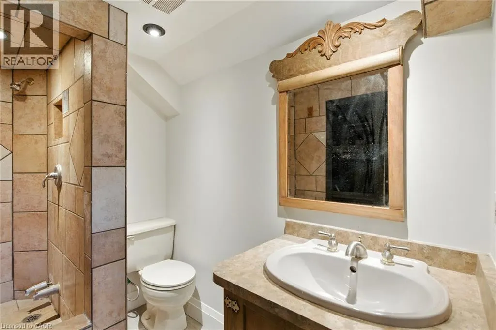 35 KING Street W Unit# Lower, #Lower