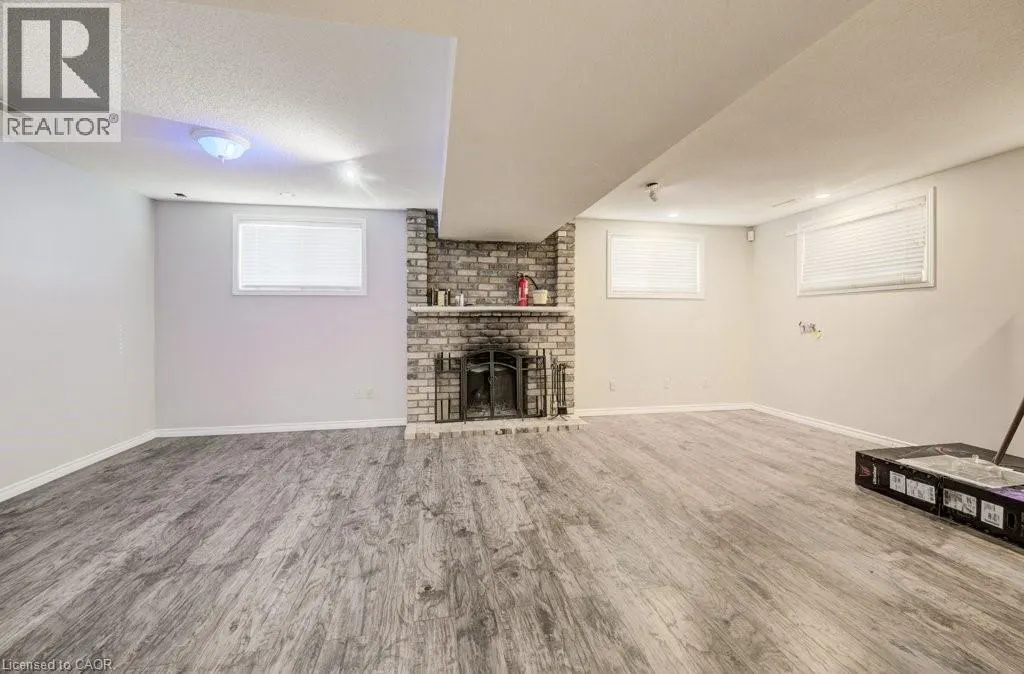 7 FOLKSTONE Crescent