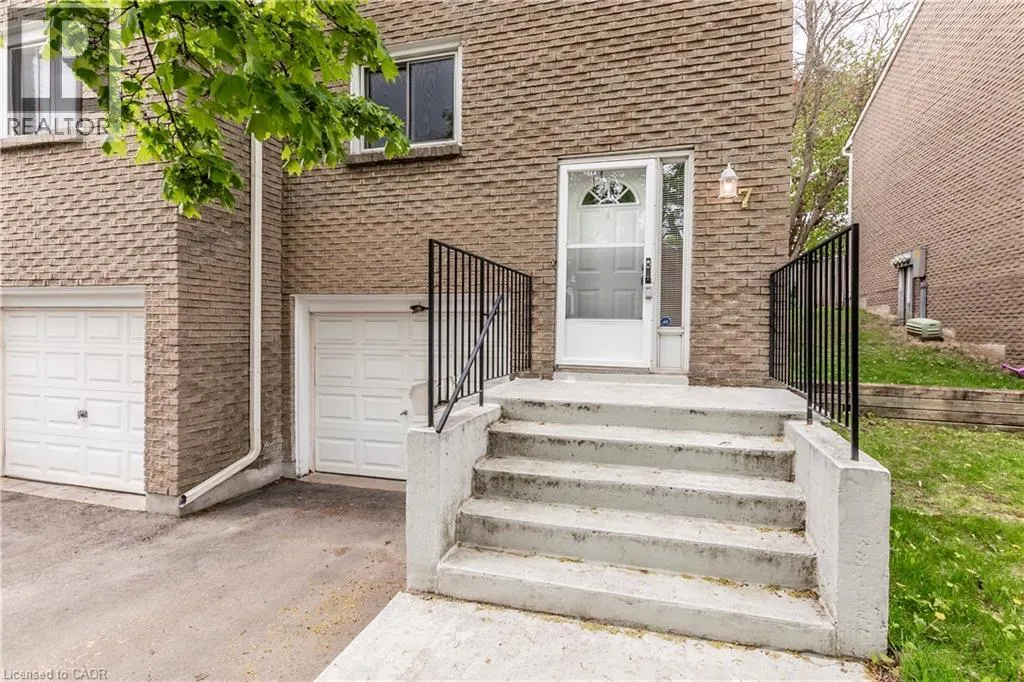 121 MORGAN Avenue Unit# 7, #7
