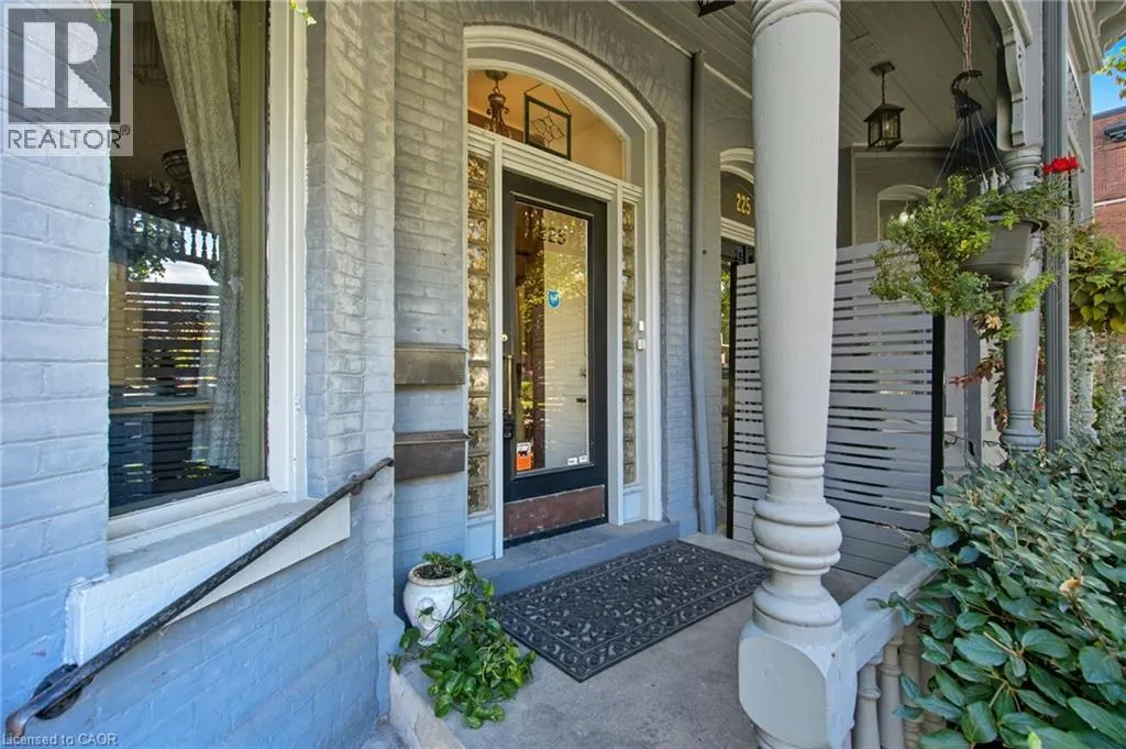 223 BAY Street S Unit# 2, #2