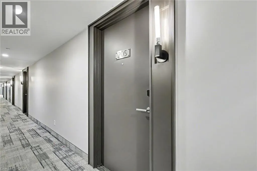 63 ARTHUR Street S Unit# 205, #205