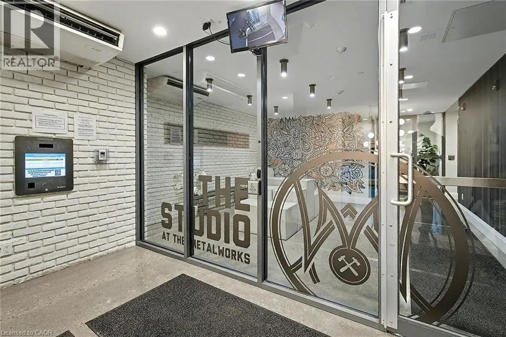 63 ARTHUR Street S Unit# 205, #205
