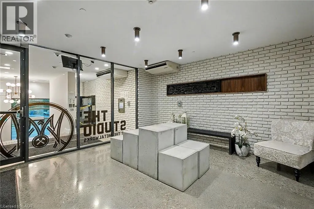 63 ARTHUR Street S Unit# 205, #205